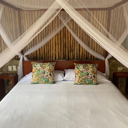 Pina Coloradas Ecolodge Yuluc Phòng bức ảnh